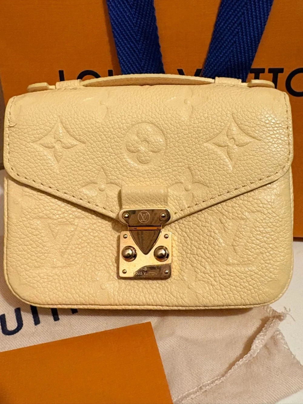 Louis Vuitton Micro Metis Empreinte Leather Jaune Yellow Bag - Picture 4 of 12